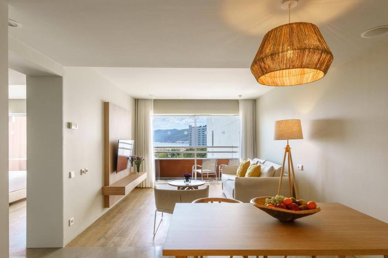 The Editory By The Sea Troia Comporta Hotel מראה חיצוני תמונה A living room in a typical apartment at the complex