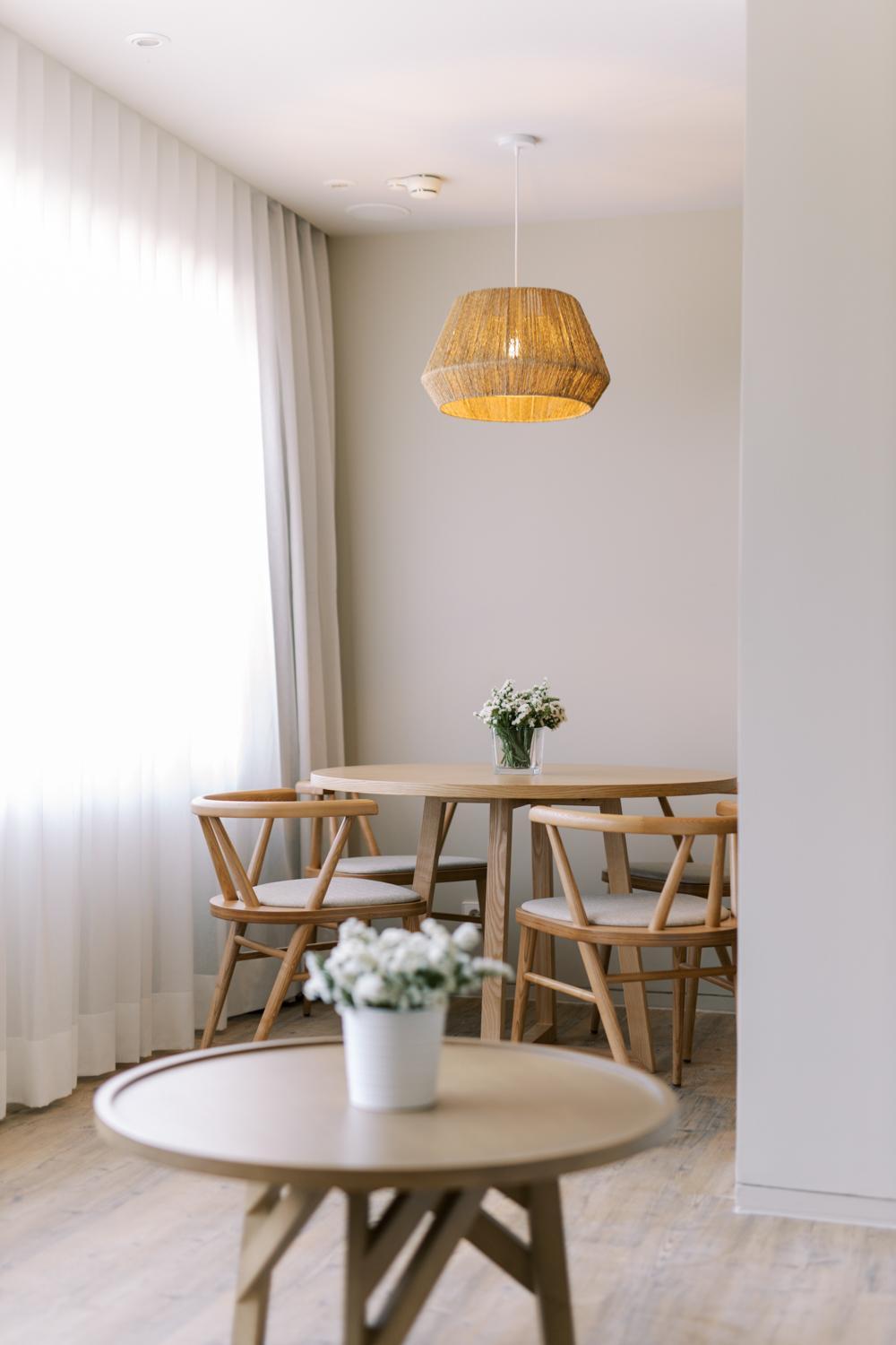 The Editory By The Sea Troia Comporta Hotel חדר תמונה A dining room