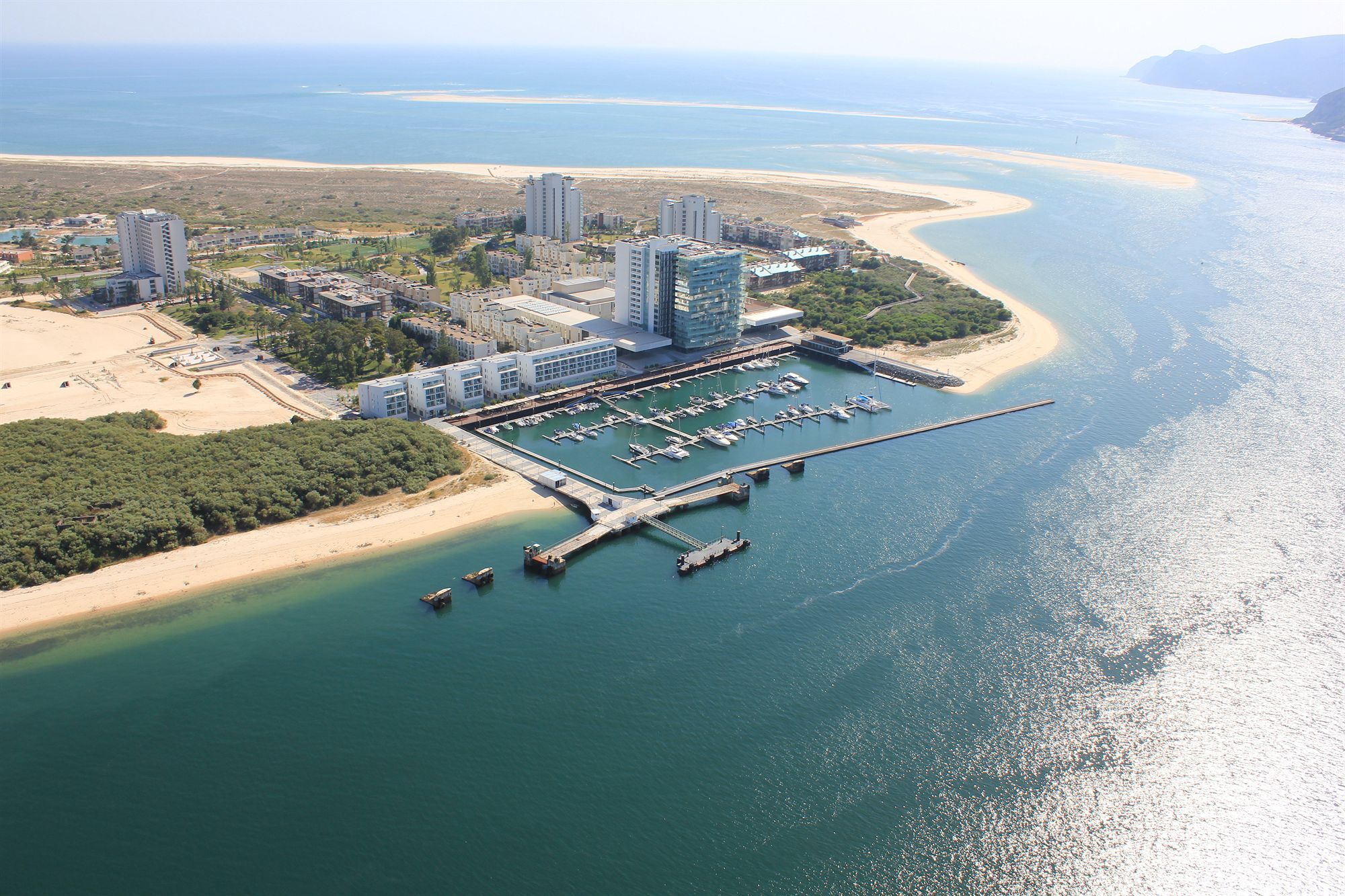 The Editory By The Sea Troia Comporta Hotel מראה חיצוני תמונה Aerial view of the resort